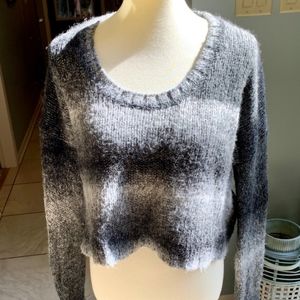 Ecote color block ombre crop sweater M